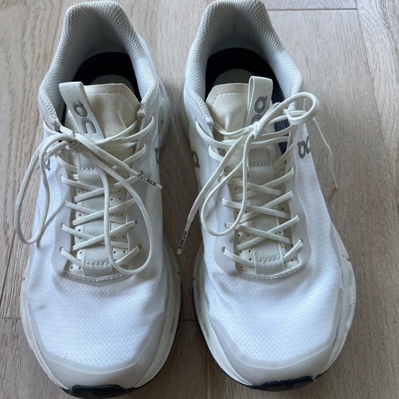 On Running Cloudnova Form Sneakers - Picture 1 of 6